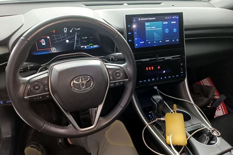 Used Toyota Avalon 2022 2.5L Touring Premium Edition Center Console