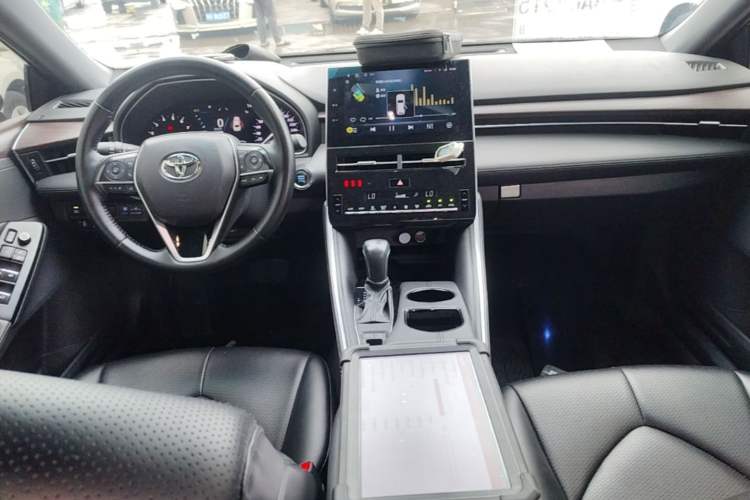 Used Toyota Avalon 2022 2.0L Ambition Edition Center Console