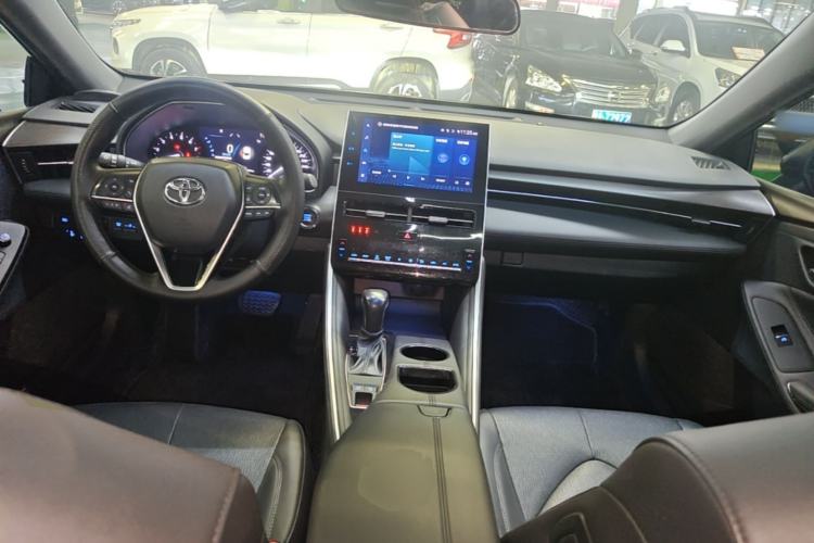 Used Toyota Avalon 2022 2.0L Luxury Edition Center Console