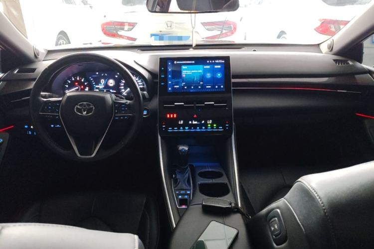 Used Toyota Avalon 2022 2.5L Luxury Edition Center Console