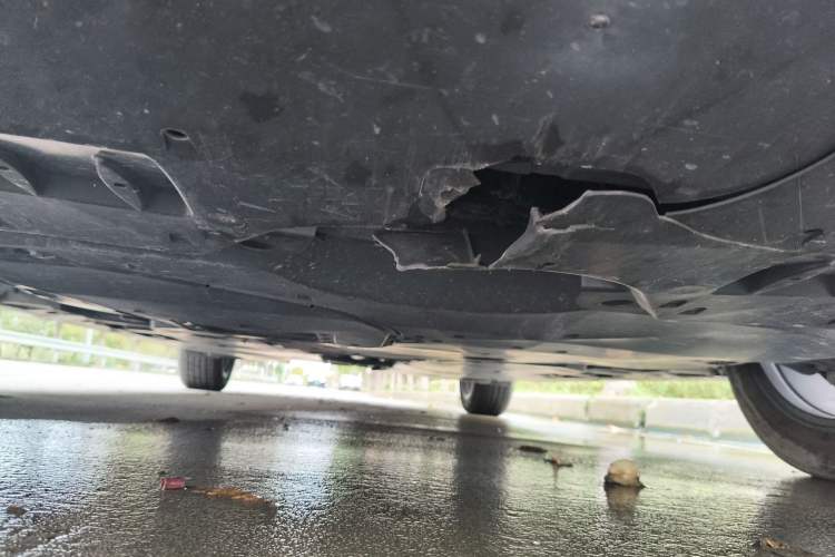 Used Toyota Avalon 2022 2.0L Luxury Edition Chassis Front