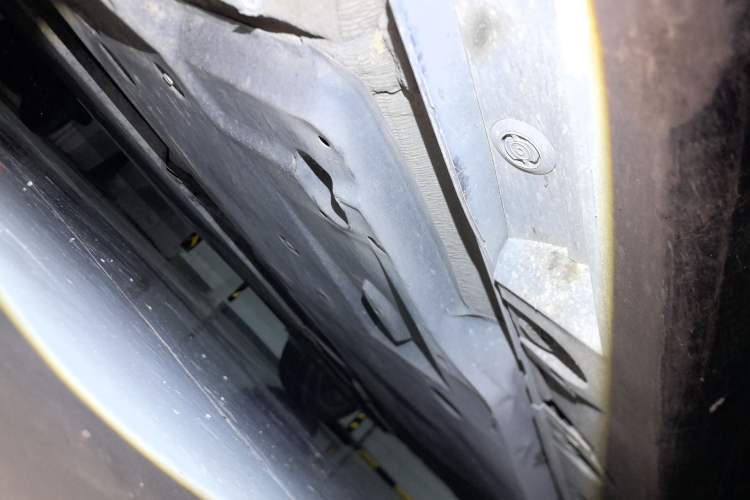 Used Toyota Avalon 2022 2.0L Luxury Edition Chassis Front Left