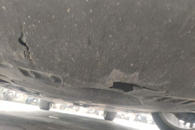 Used Toyota Avalon 2022 2.0L XLE Premium Edition Chassis Front