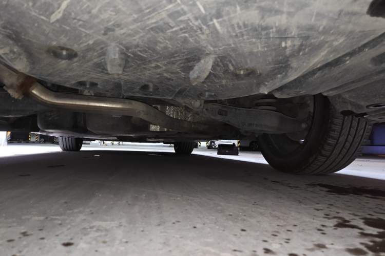Used Toyota Avalon 2022 Dual-Engine 2.5L XLE Premium Edition Chassis Rear