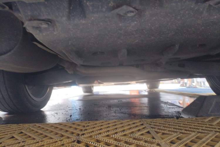 Used Toyota Avalon 2022 Dual-Engine 2.5L XLE Premium Edition Chassis Rear