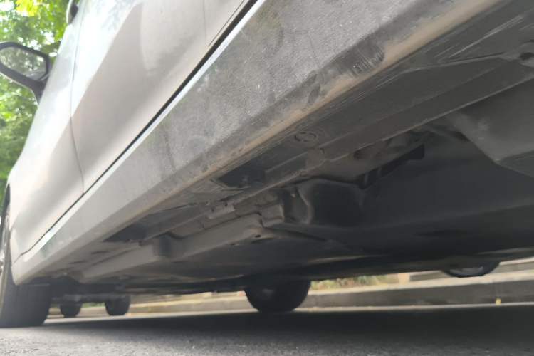Used Toyota Avalon 2022 2.5L Luxury Edition Chassis Rear Left