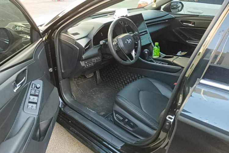 Used Toyota Avalon 2022 2.5L Luxury Edition Driver Seat