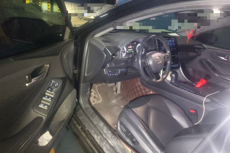 Used Toyota Avalon 2022 Dual-Engine 2.5L Luxury Edition Driver Seat