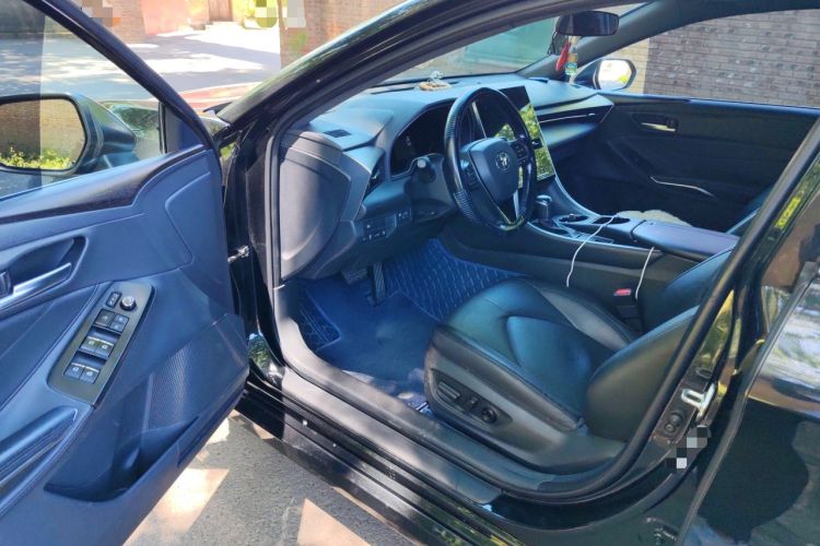 Used Toyota Avalon 2022 2.0L Luxury Edition Driver Seat