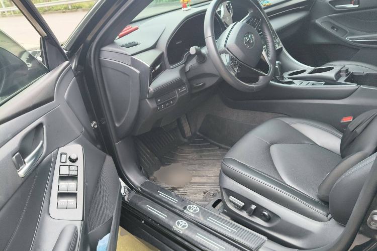 Used Toyota Avalon 2022 2.0L Luxury Edition Driver Seat