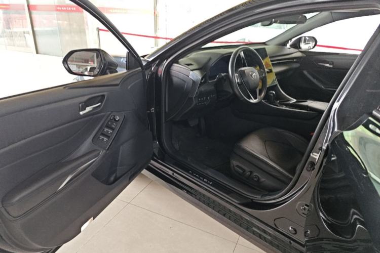 Used Toyota Avalon 2022 2.0L XLE Premium Edition Driver Seat