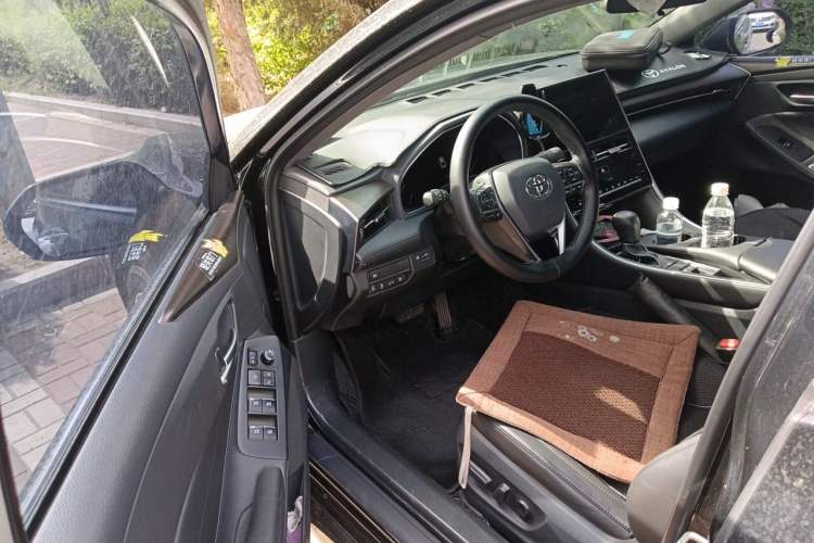 Used Toyota Avalon 2022 2.0L Luxury Edition Driver Seat