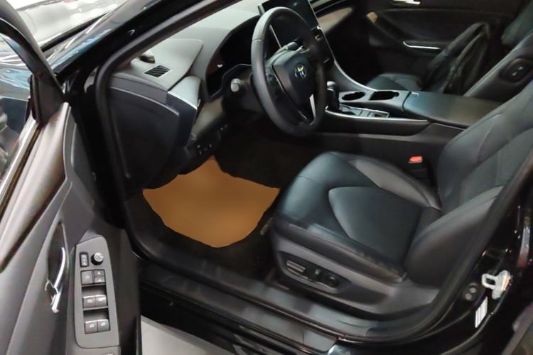 Used Toyota Avalon 2022 2.0L Luxury Edition Driver Seat