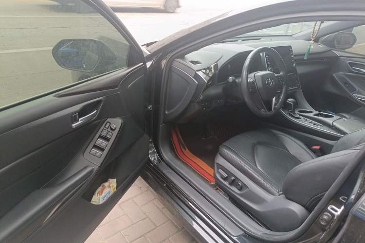 Used Toyota Avalon 2022 2.5L Luxury Edition Driver Seat