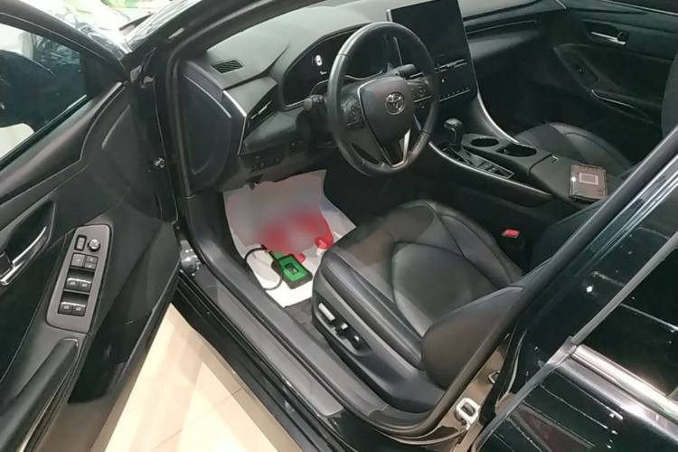 Used Toyota Avalon 2022 Dual-Engine 2.5L Luxury Edition Driver Seat