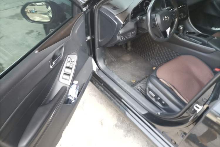 Used Toyota Avalon 2022 2.5L Luxury Edition Driver Seat