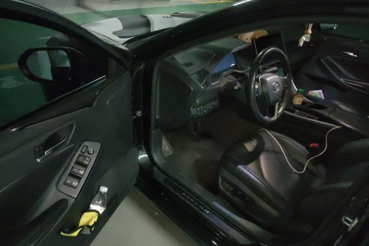 Used Toyota Avalon 2022 2.0L XLE Premium Edition Driver Seat