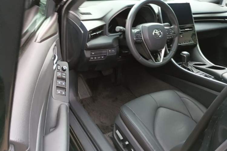 Used Toyota Avalon 2022 2.0L Luxury Edition Driver Seat
