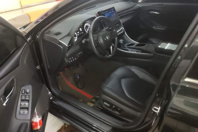 Used Toyota Avalon 2022 Dual-Engine 2.5L Luxury Edition Driver Seat