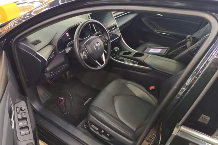 Used Toyota Avalon 2022 2.0L Luxury Edition Driver Seat