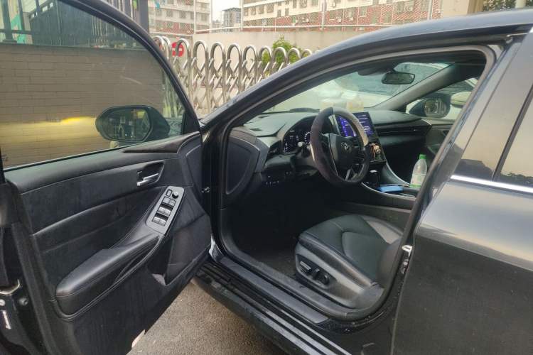 Used Toyota Avalon 2022 2.0L Luxury Edition Driver Seat
