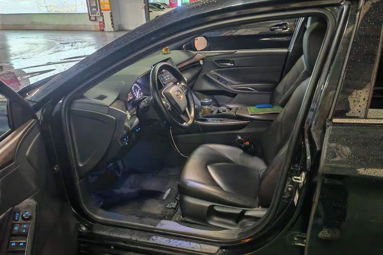 Used Toyota Avalon 2022 2.0L Ambition Edition Driver Seat