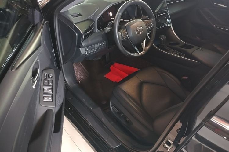 Used Toyota Avalon 2022 Dual-Engine 2.5L Luxury Edition Driver Seat