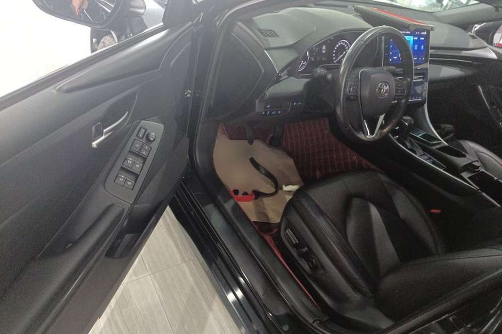 Used Toyota Avalon 2022 Dual-Engine 2.5L Luxury Edition Driver Seat