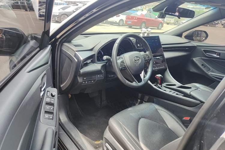Used Toyota Avalon 2022 Dual-Engine 2.5L Luxury Edition Driver Seat