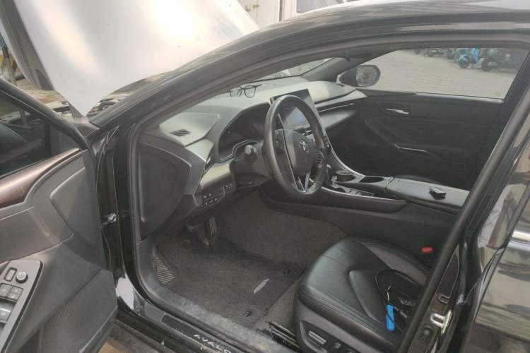 Used Toyota Avalon 2022 2.0L XLE Premium Edition Driver Seat