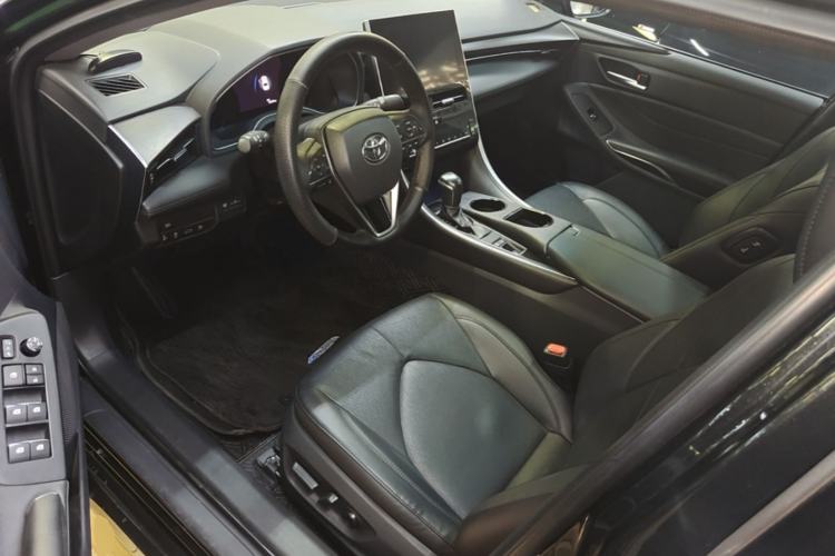 Used Toyota Avalon 2022 2.0L Luxury Edition Driver Seat