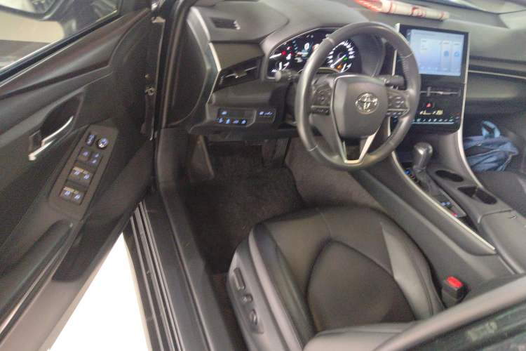Used Toyota Avalon 2022 2.0L Luxury Edition Driver Seat