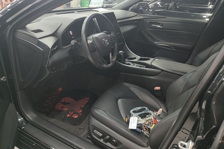 Used Toyota Avalon 2022 2.0L Luxury Edition Driver Seat