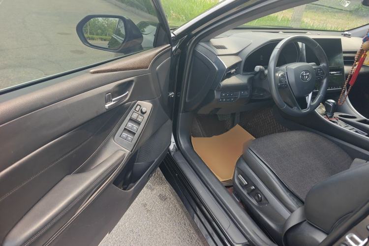 Used Toyota Avalon 2022 2.5L Luxury Edition Driver Seat