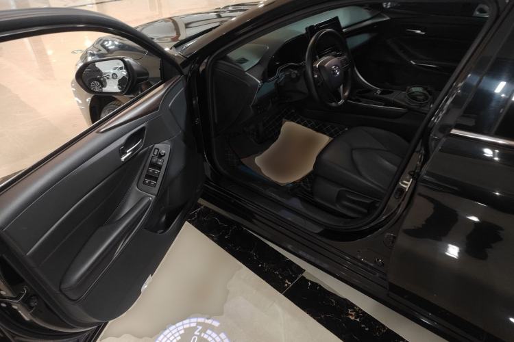 Used Toyota Avalon 2022 2.0L Ambition Edition Driver Seat