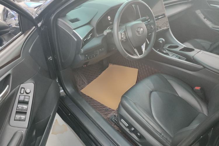 Used Toyota Avalon 2022 2.0L Luxury Edition Driver Seat