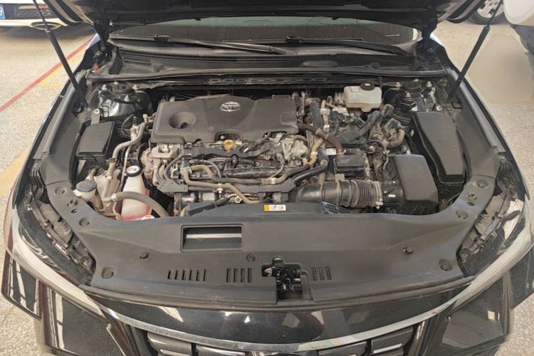 Used Toyota Avalon 2022 Dual-Engine 2.5L XLE Premium Edition Engine Bay