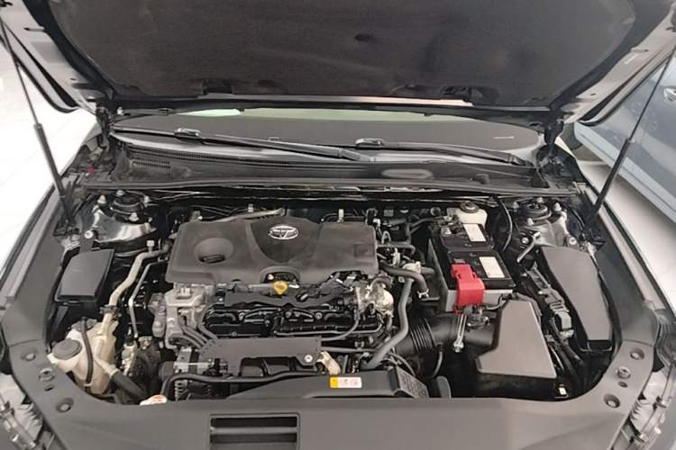 Used Toyota Avalon 2022 2.5L Ambition Edition Engine Bay