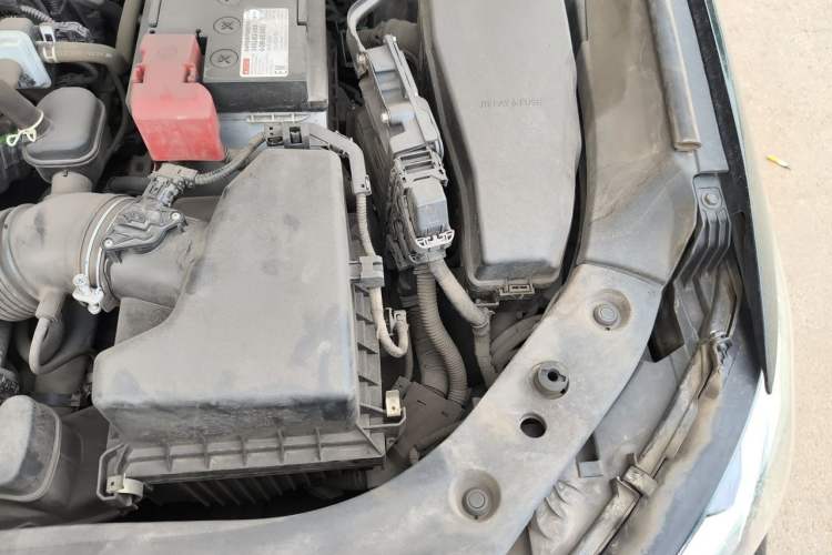 Used Toyota Avalon 2022 2.5L Luxury Edition Engine Bay Left
