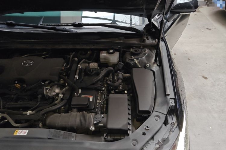 Used Toyota Avalon 2022 Dual-Engine 2.5L XLE Premium Edition Engine Bay Left