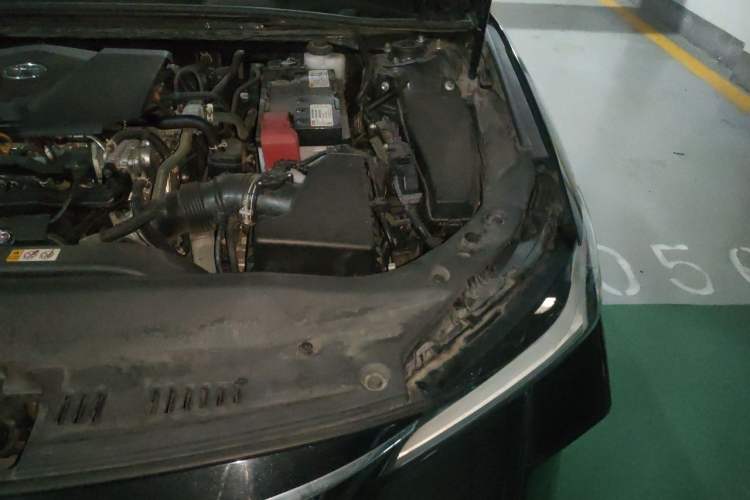 Used Toyota Avalon 2022 2.0L XLE Premium Edition Engine Bay Left