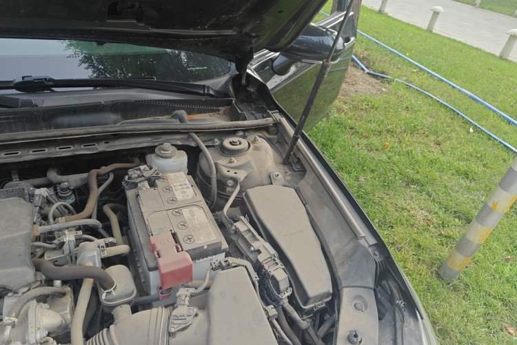Used Toyota Avalon 2022 2.5L Touring Premium Edition Engine Bay Left