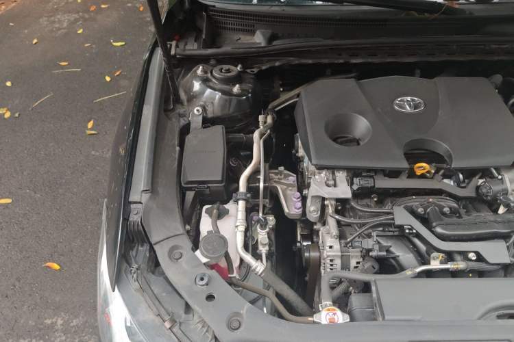 Used Toyota Avalon 2022 2.0L Luxury Edition Engine Bay Right