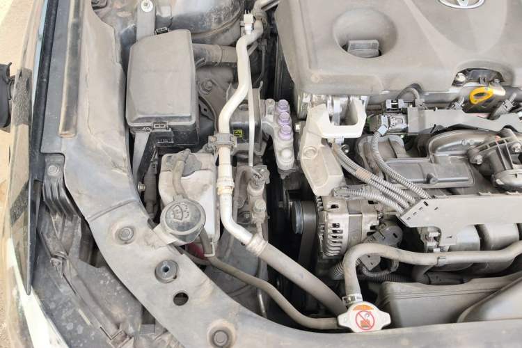 Used Toyota Avalon 2022 2.5L Luxury Edition Engine Bay Right