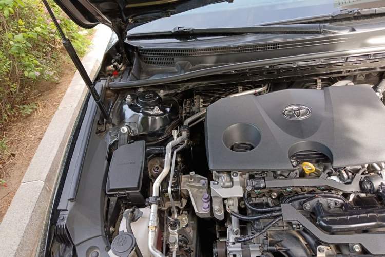 Used Toyota Avalon 2022 2.0L Luxury Edition Engine Bay Right