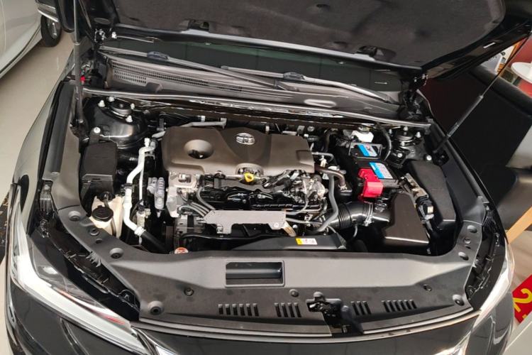 Used Toyota Avalon 2022 2.5L Luxury Edition Engine Bay