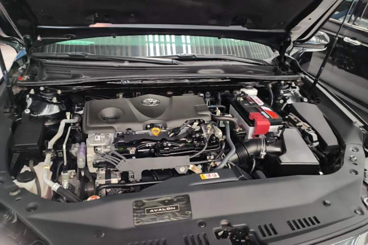 Used Toyota Avalon 2022 2.5L Luxury Edition Engine Bay