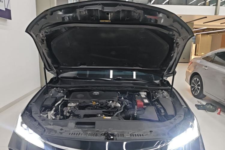 Used Toyota Avalon 2022 2.5L Luxury Edition Engine Bay