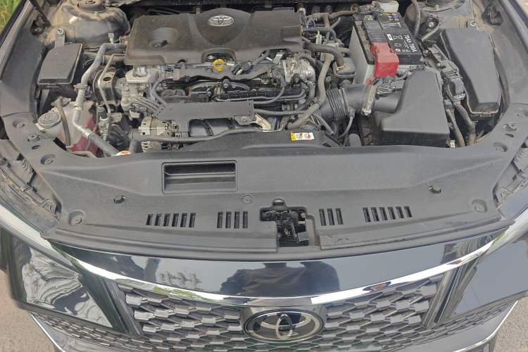 Used Toyota Avalon 2022 2.5L Luxury Edition Engine Bay