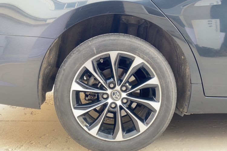 Used Toyota Avalon 2022 Dual-Engine 2.5L Luxury Edition Exterior 10